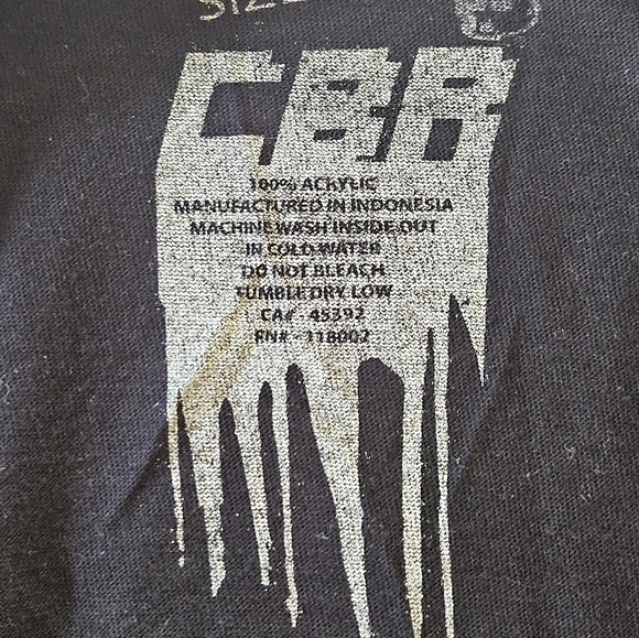 Vintage Cardboard Robot Unique Anti-War Short Sleeve T-Shirt Women/Unisex Medium - Picture 4 of 4